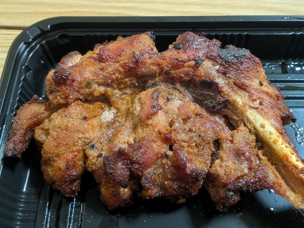 高松のアーケード街で購入した骨付き鳥